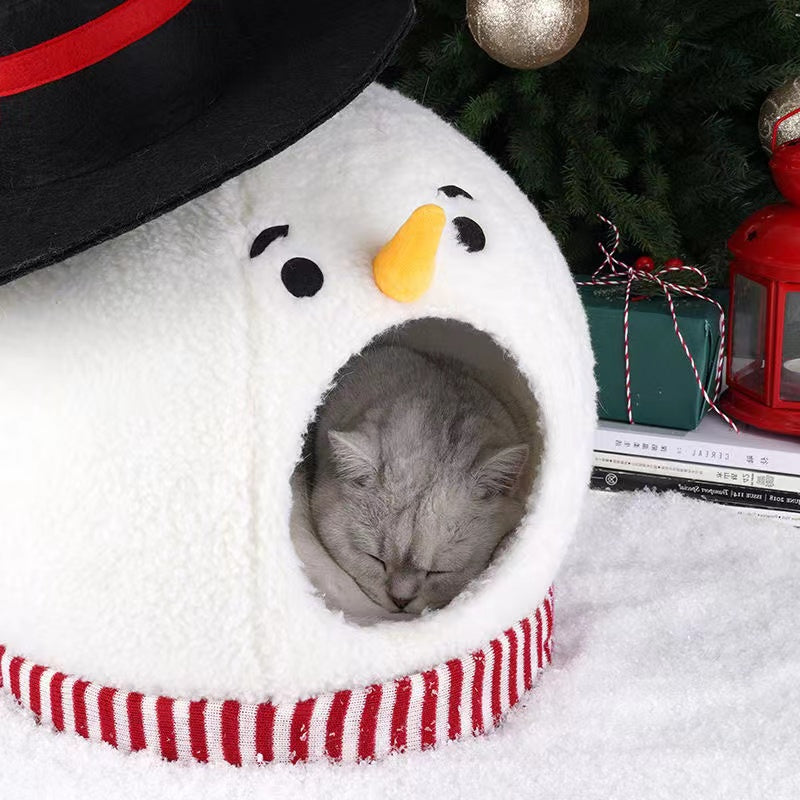 Christmas cat nest
